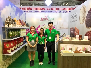 lotus rice cung 450 doanh nghiep tham du vietnam foodexpo 2017
